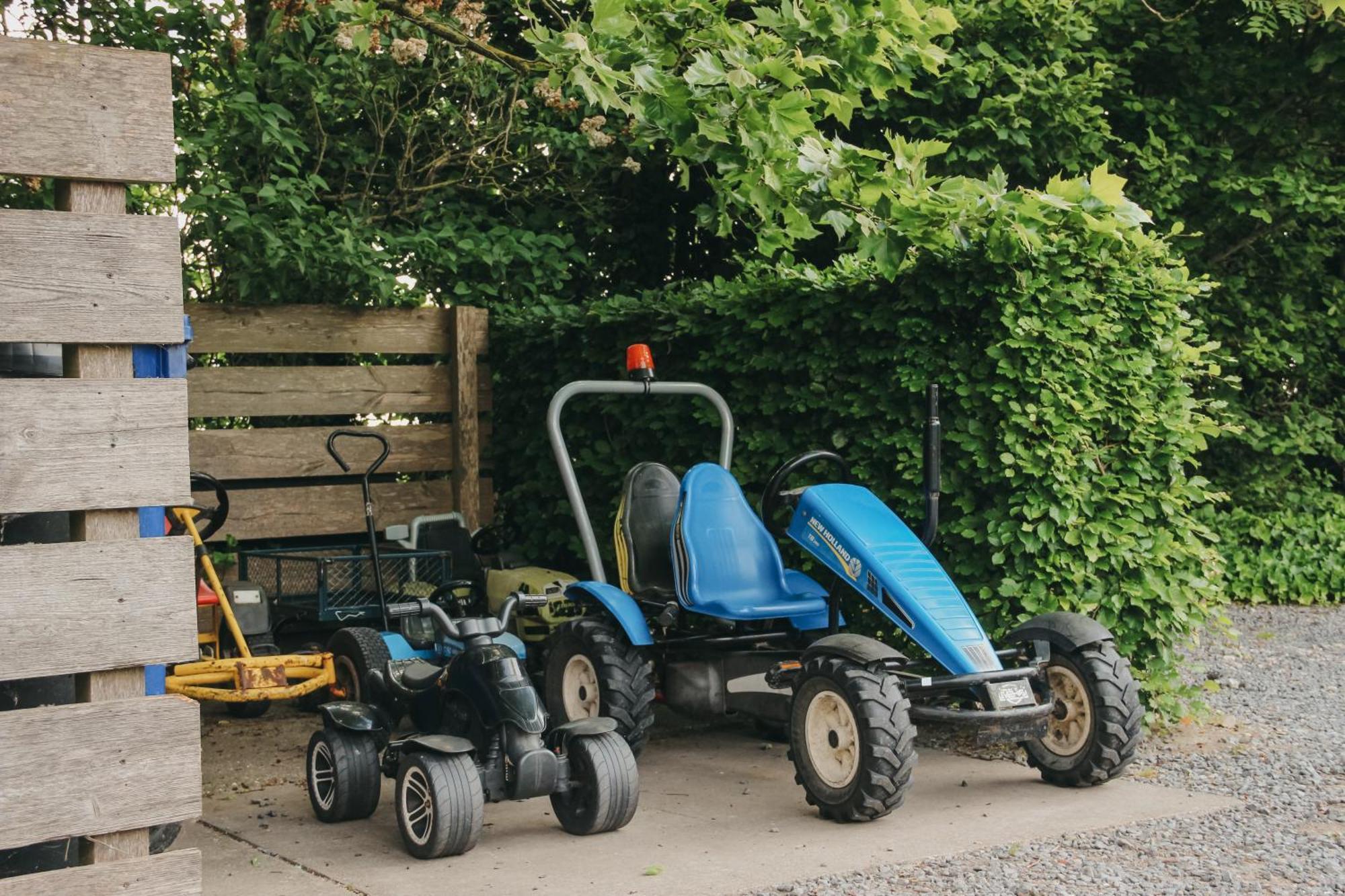 Accommodatie in herbouwde boerenschuur K Retranchement Buitenkant foto